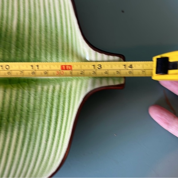 2 Large Heavy Thick Green Leaf Ceramic Platters Serving Dishes - Picture 4 of 6